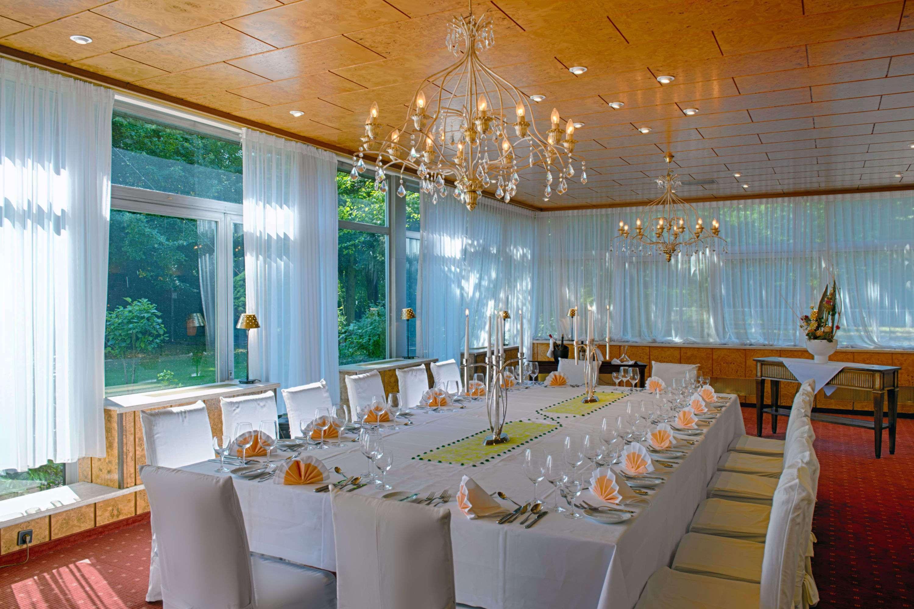 Wyndham Garden Koblenz Hotel 4*