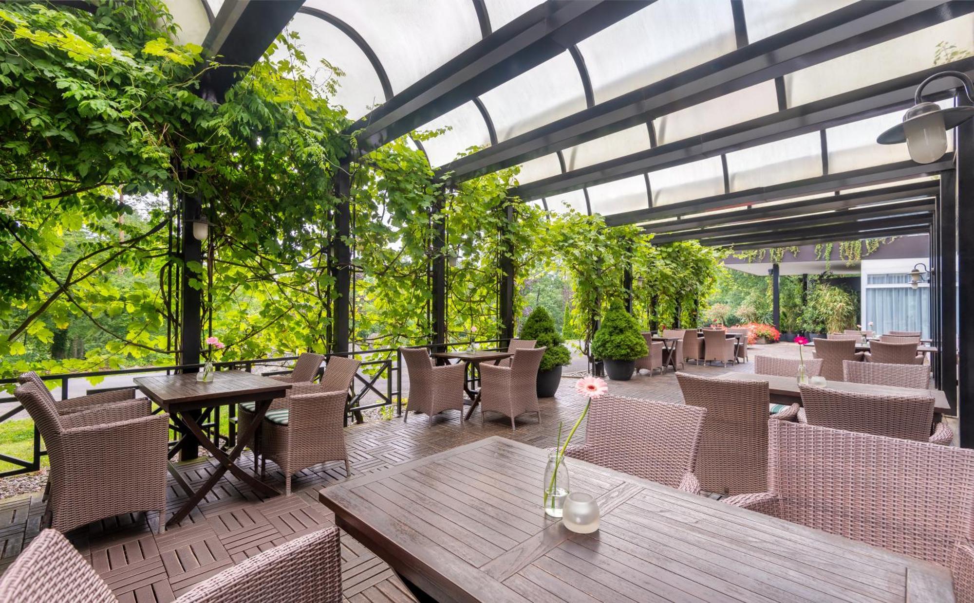Hotel Wyndham Garden Koblenz 4*
