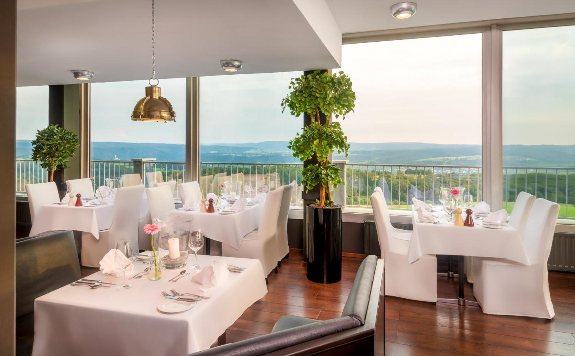 Wyndham Garden Koblenz Hotel 4*